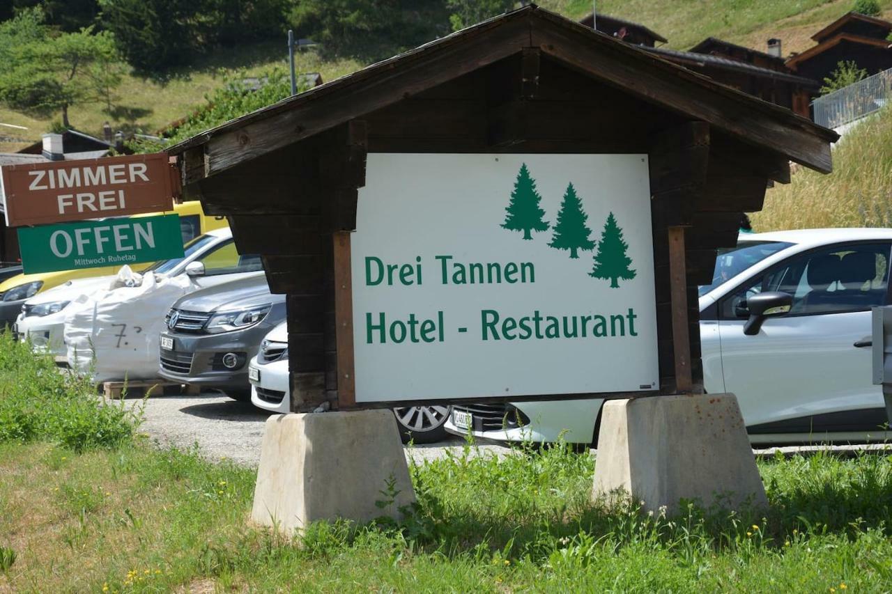 Denkmalgeschuetzter Spycher Total Renoviert Goms Bagian luar foto